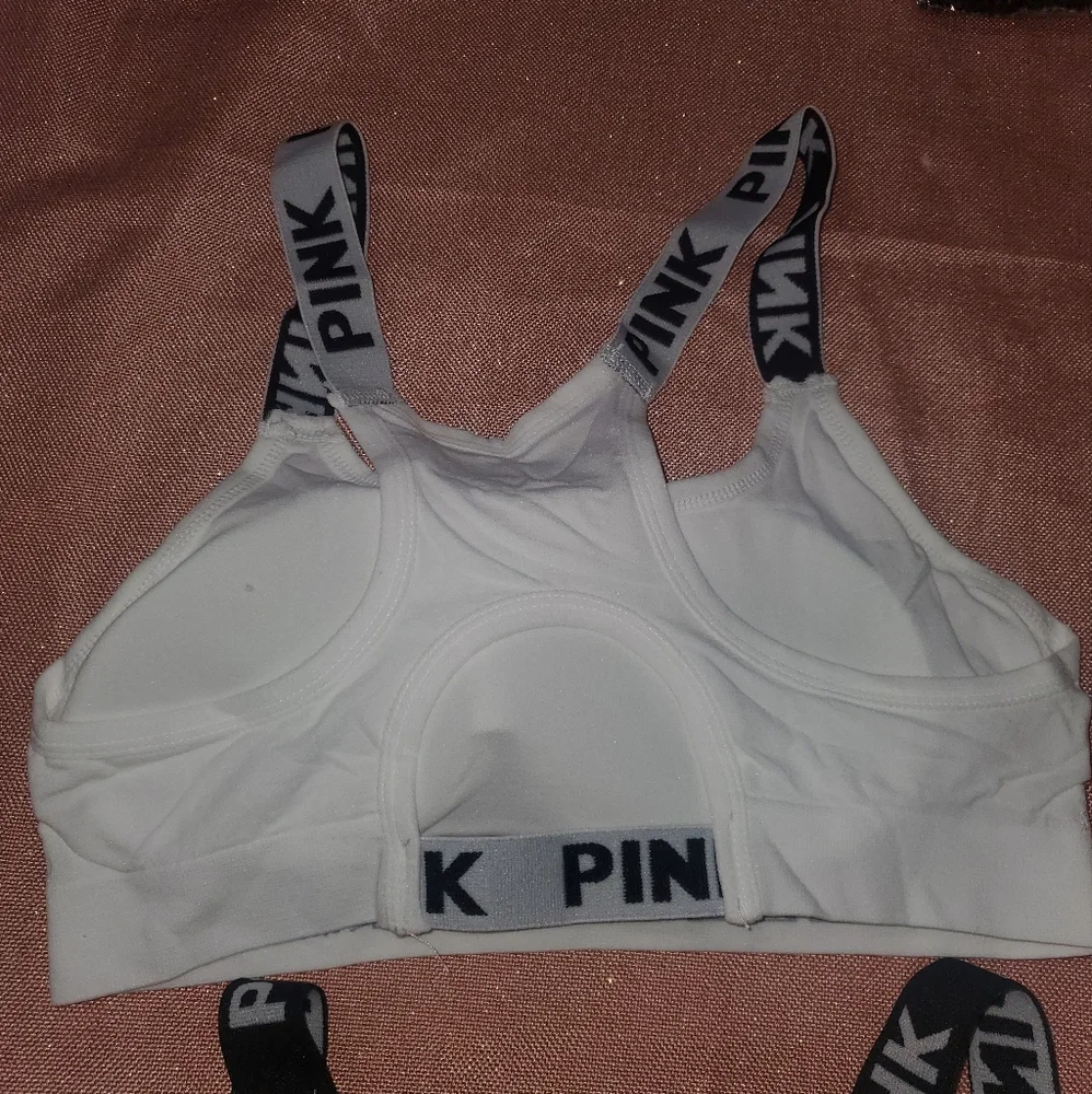 New 2 Women's Seamless Push Up Sports Bra, Push UP Bra with Padded and Strappy B - Picture 4 of 6